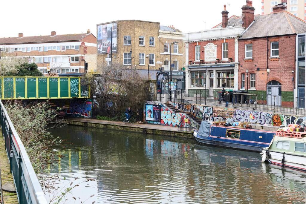 Apartment Broadway Market Canal-view Oasis